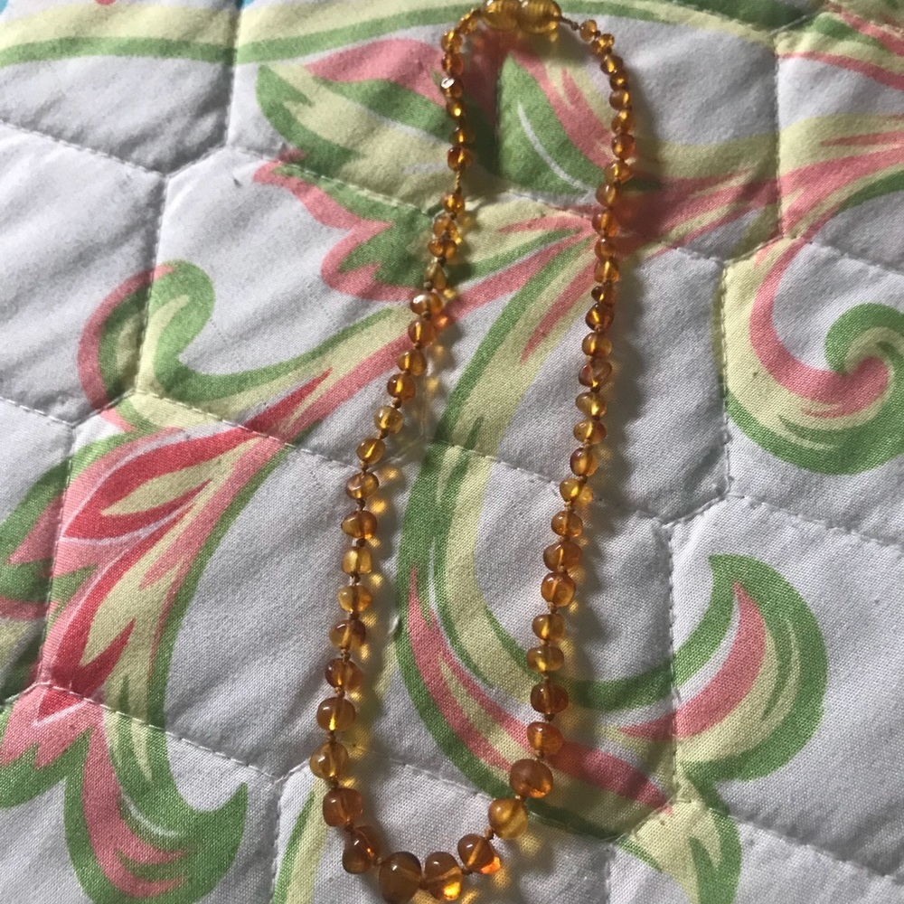 Honey teething necklace
